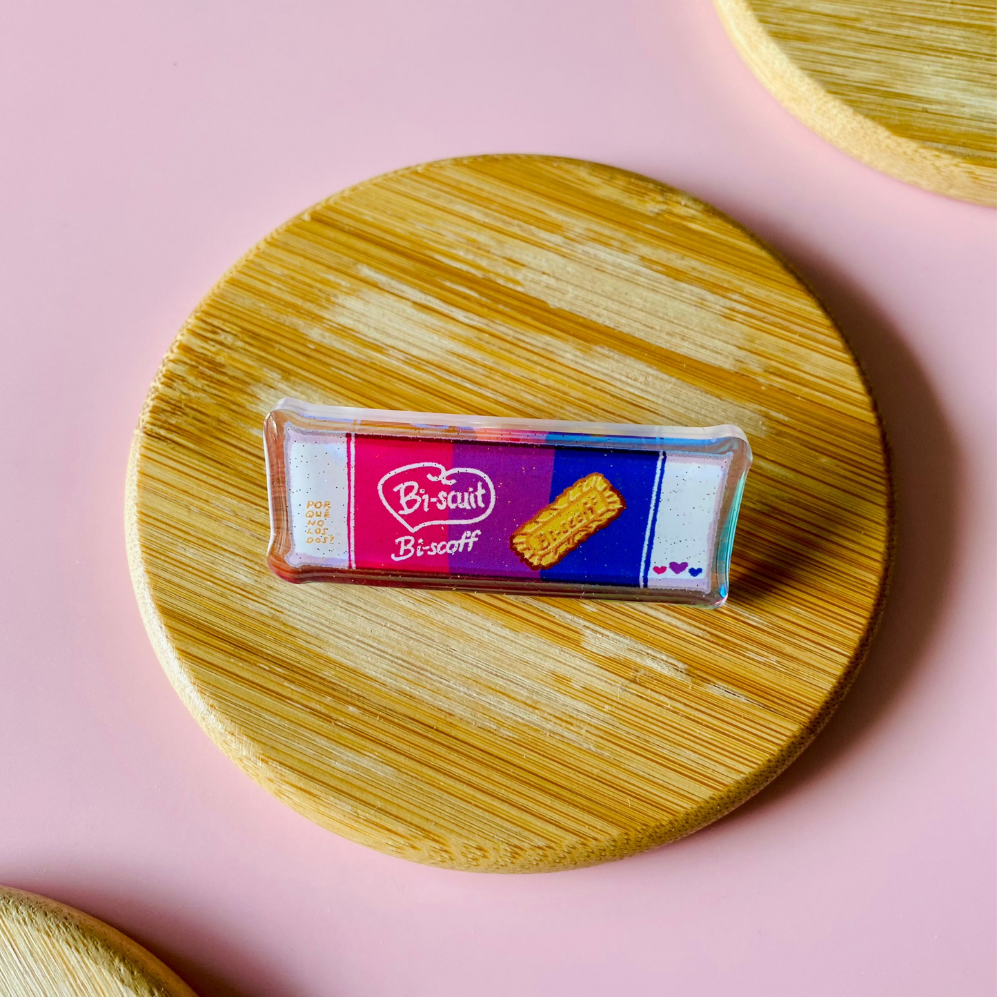 Bi-scoff Holographic Pin
